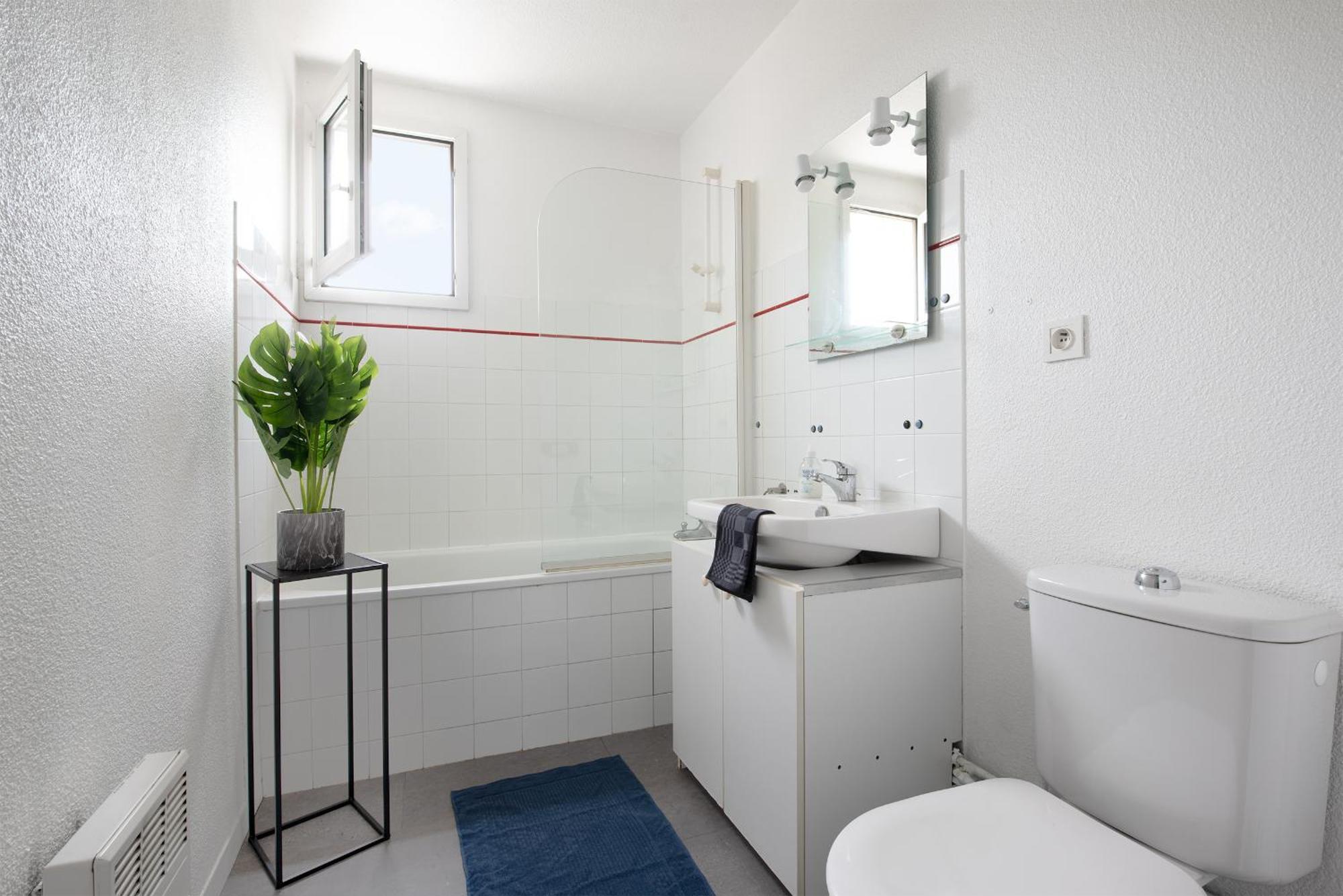 Apartment T2 Rangueil - Terrasse + 2 Parkings - 4 Personnes